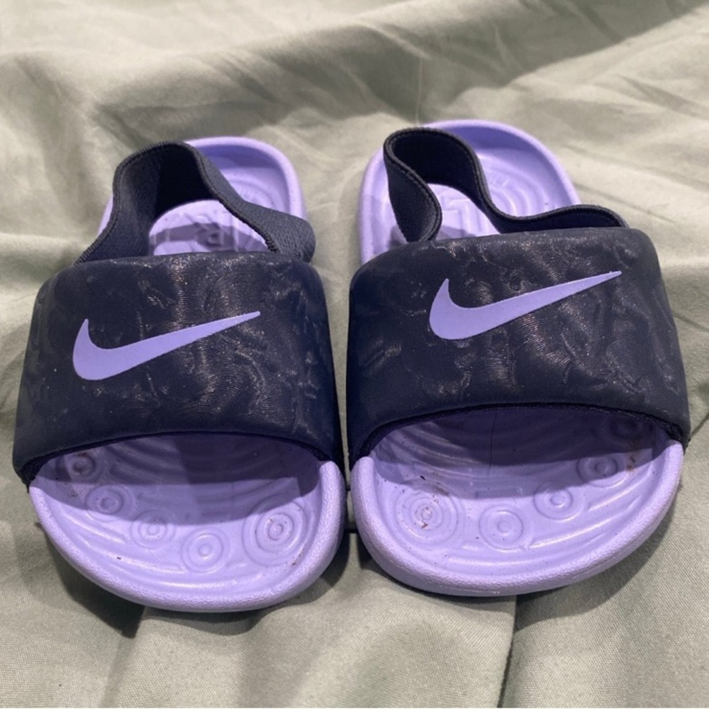 Nike Kids black Purple Slide Sandals easy on with back strap sz 4c